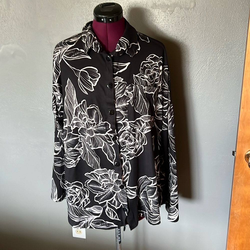 Blumin Very Soft Button Size Small. Black And Whi… - image 1